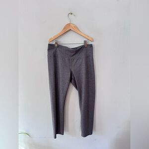 Rei co-op | heather grey cropped leggings | size small